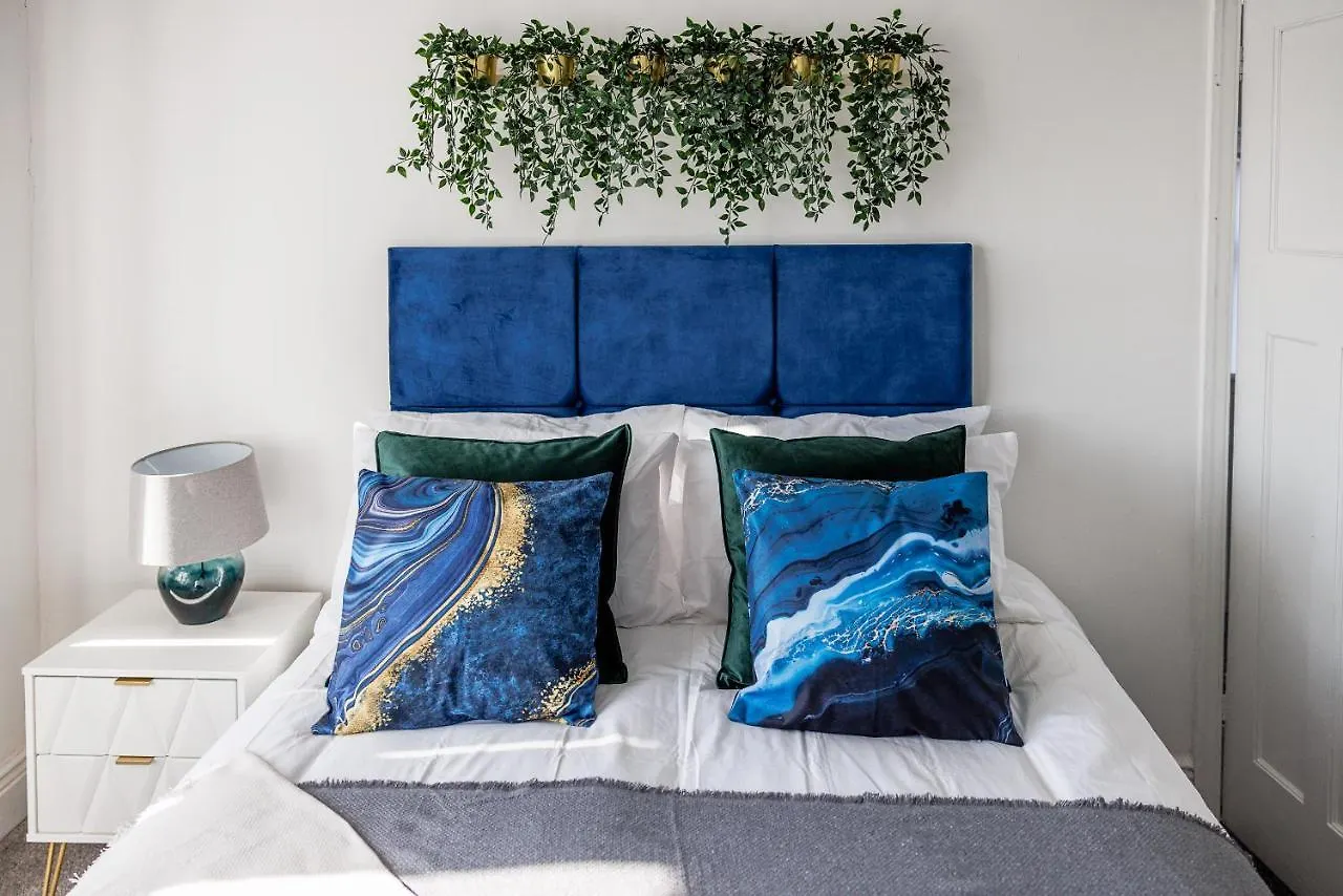 Sleek 4 Bed In Newcastle- Sleeps 9 - Parking Villa 0*, Newcastle Upon Tyne Egyesült Királyság