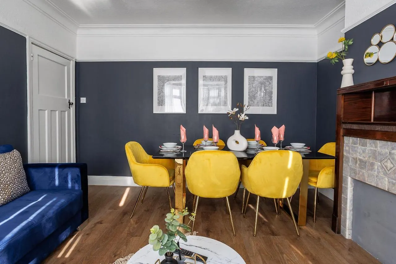 Sleek 4 Bed In Newcastle- Sleeps 9 - Parking Villa Egyesült Királyság