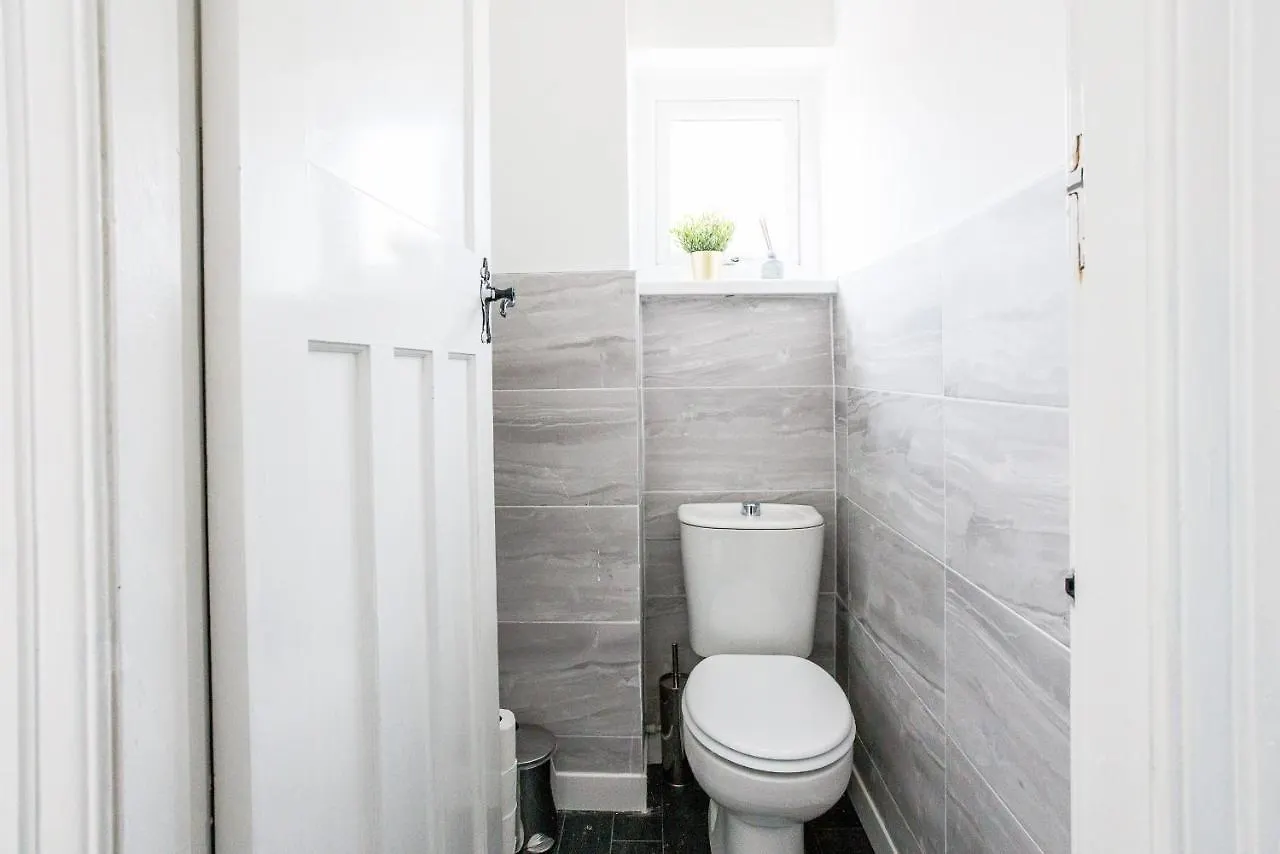 Vila Sleek 4 Bed In Newcastle- Sleeps 9 - Parking Prázdninový dům