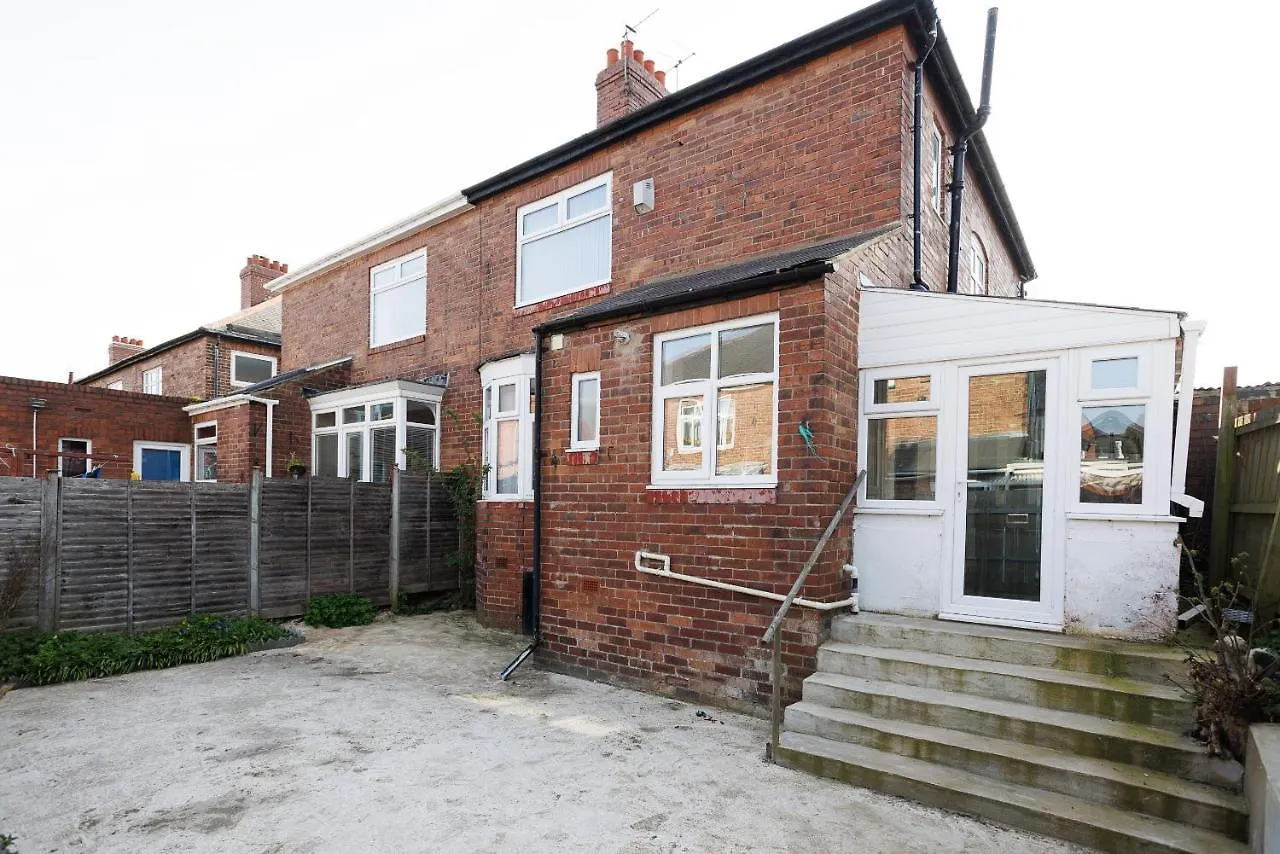 Prázdninový dům Vila Sleek 4 Bed In Newcastle- Sleeps 9 - Parking