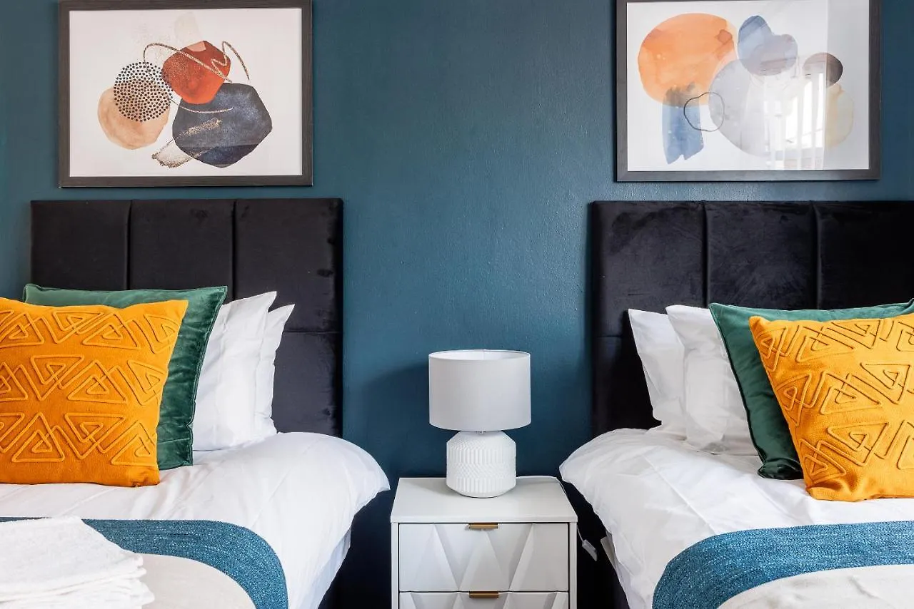 Vila Sleek 4 Bed In Newcastle- Sleeps 9 - Parking Prázdninový dům Newcastle upon Tyne